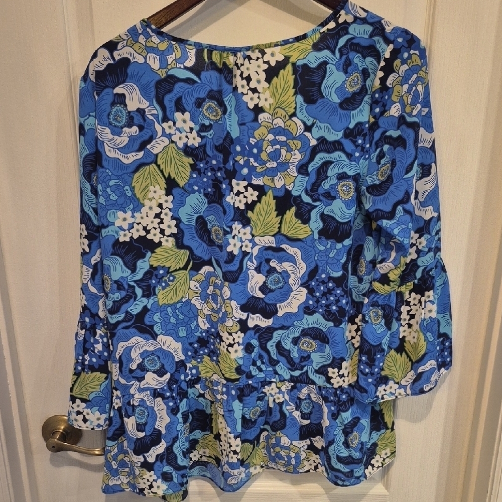 Pappagallo Vibrant Blue and Green Floral Top With Ruffle Sleeve And Hem - Picture 7 of 8